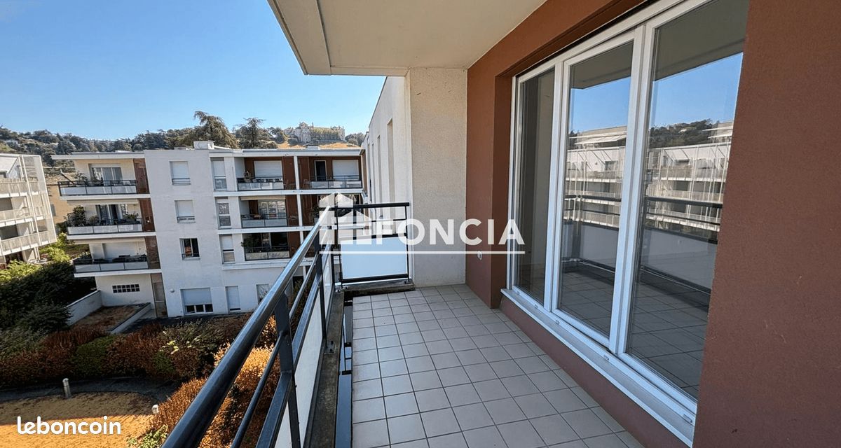 Appartement 3 pièces 68 m² · à Francheville · 68 m² · 877 €
