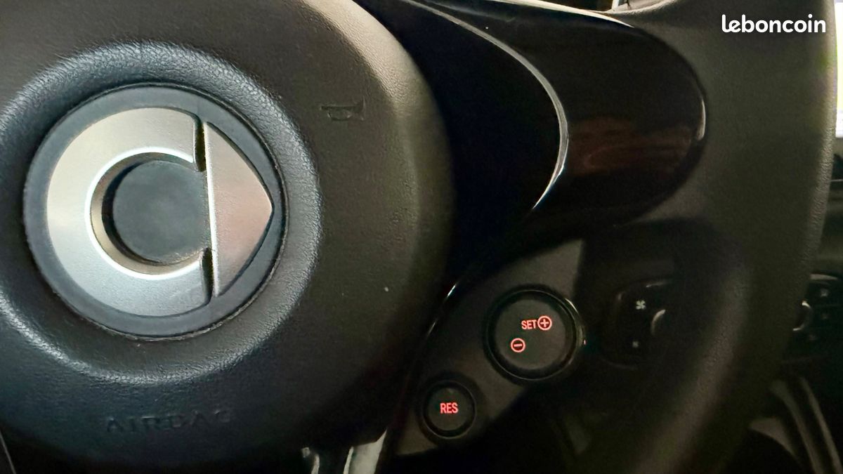 Smart fortwo electric pure 17.6kwh (image 21)