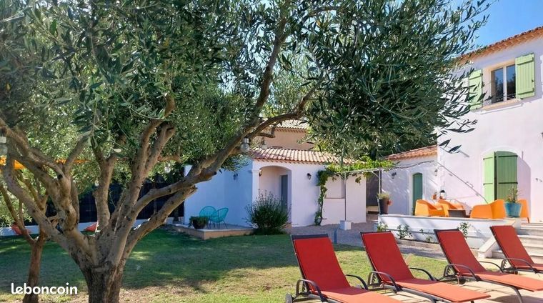 A vendre jolie maison à Aurons