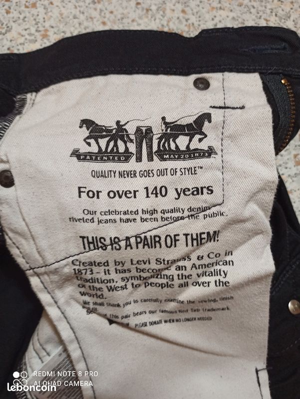 Pantalon Levis neuf (image 5)