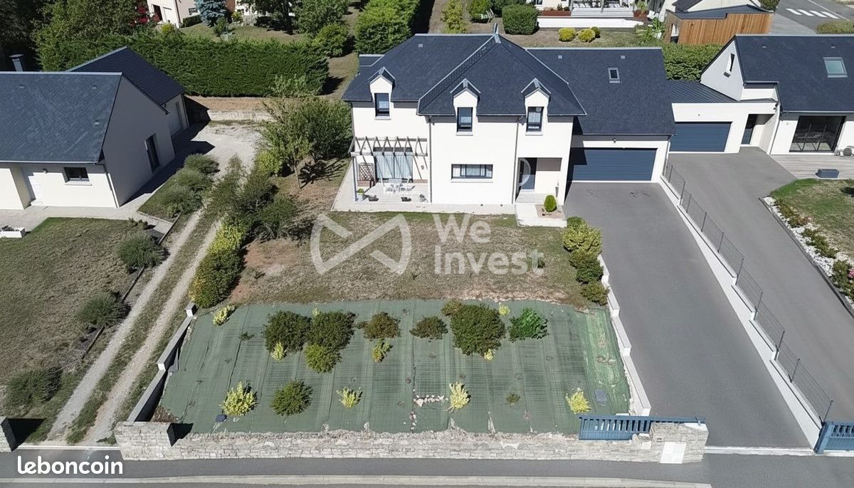 Maison 6 pièces 165 m² · à Sainte-Radegonde · 165 m² · 389 000 €