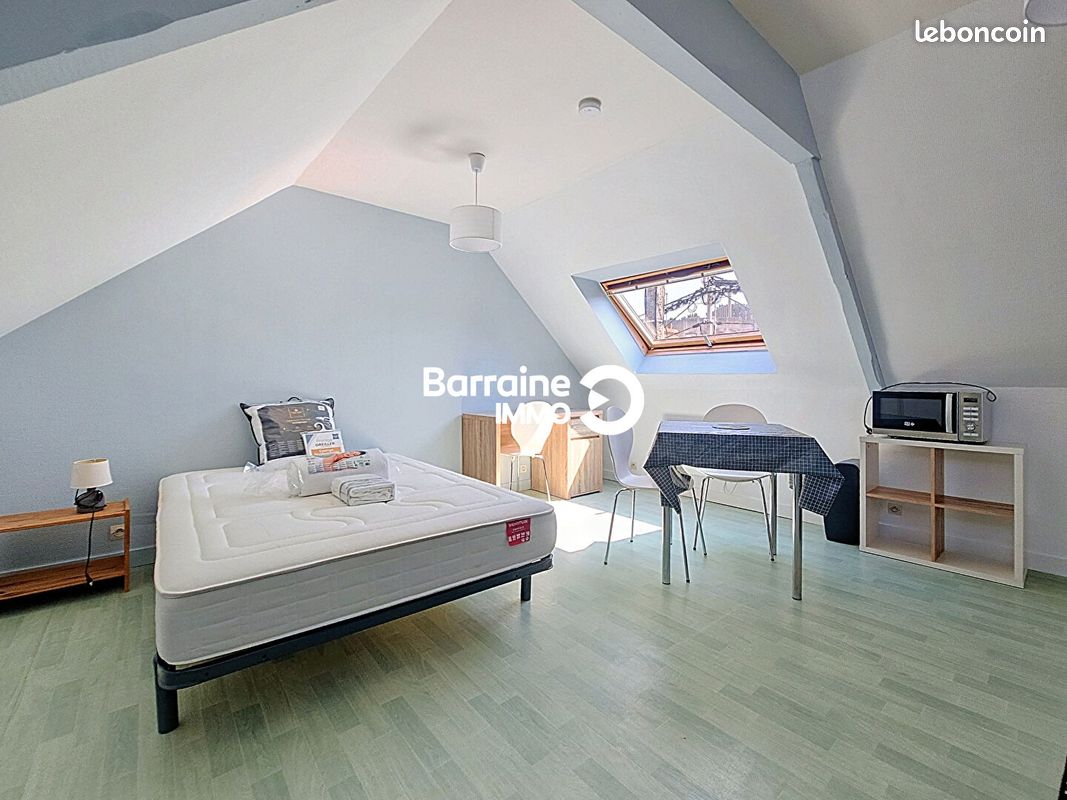 Appartement 1 pièce 11 m² · à Lorient · 11 m² · 400 €