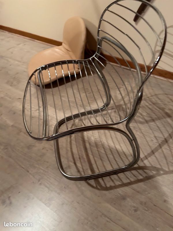 Chaises avec galettes cuir LE LOT DE 4 (image 4)