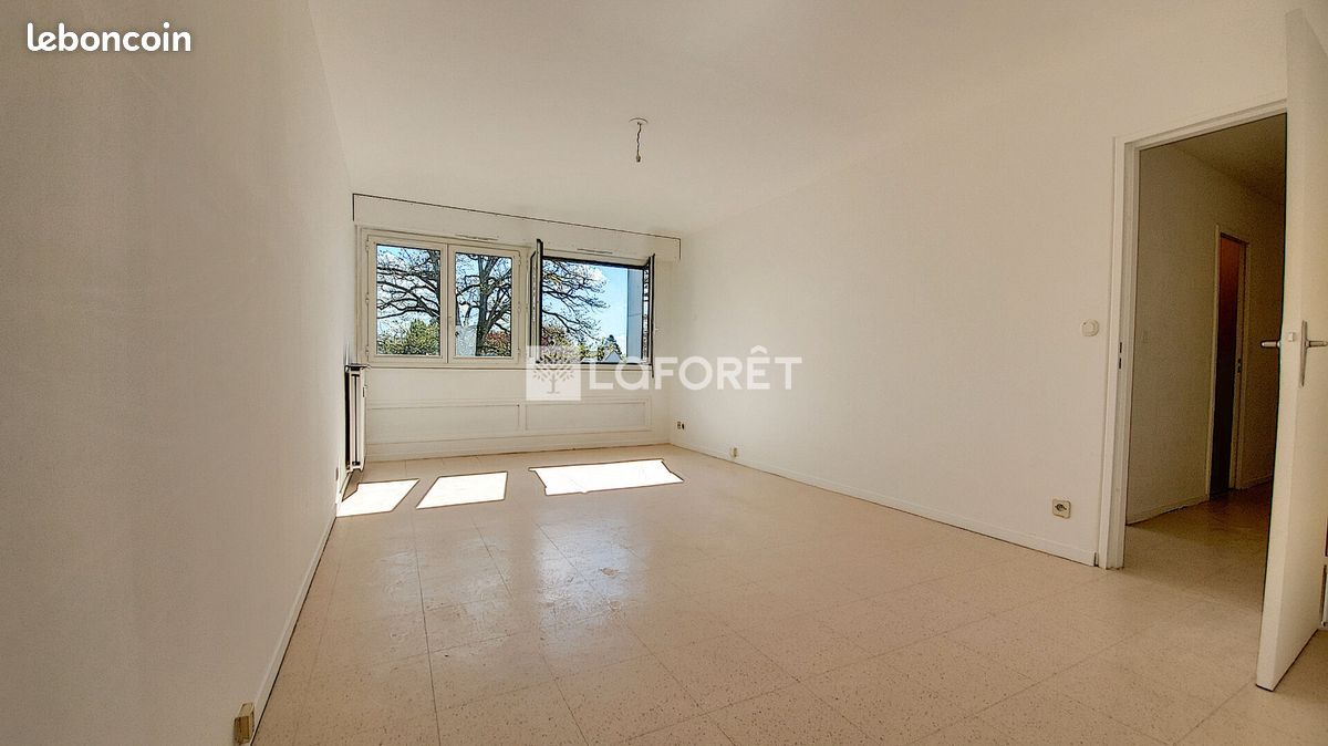 Appartement 3 pièce(s) 61 m²à louer Mont-saint-aignan