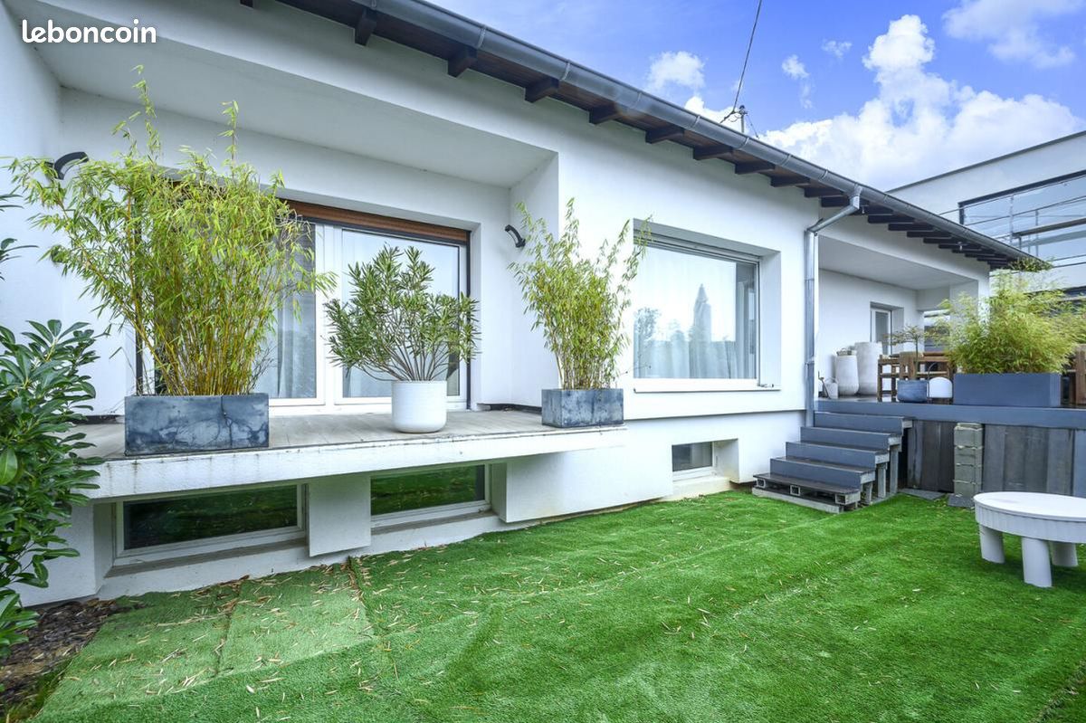 Maison 6 pièces 268 m² · à Truchtersheim · 268 m² · 489 000 €