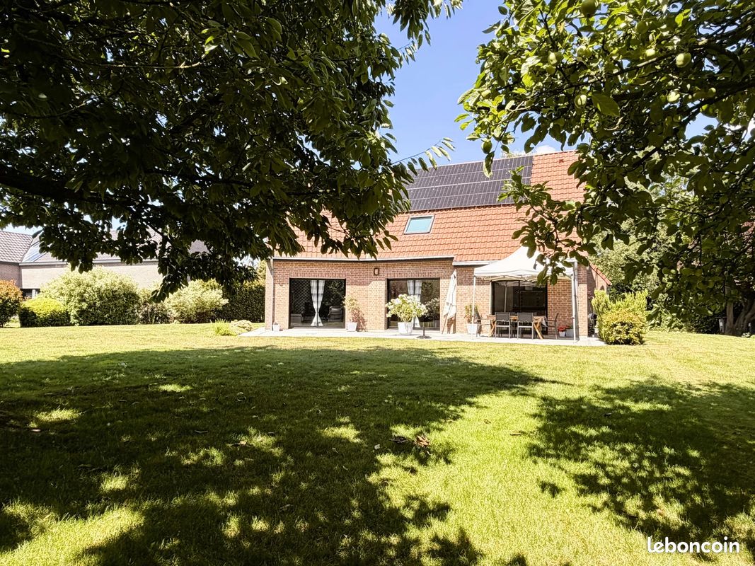 Maison 6 pièces 172 m² · à Leers · 172 m² · 685 000 €