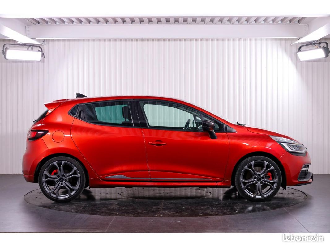 Renault clio iv r.s. 200 edc - Voitures