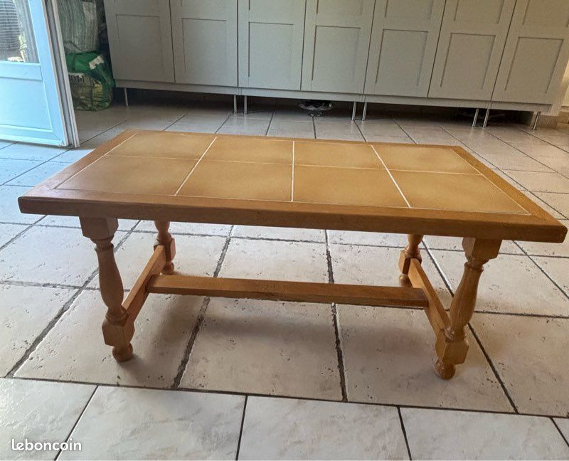Table basse en bois (image 1)
