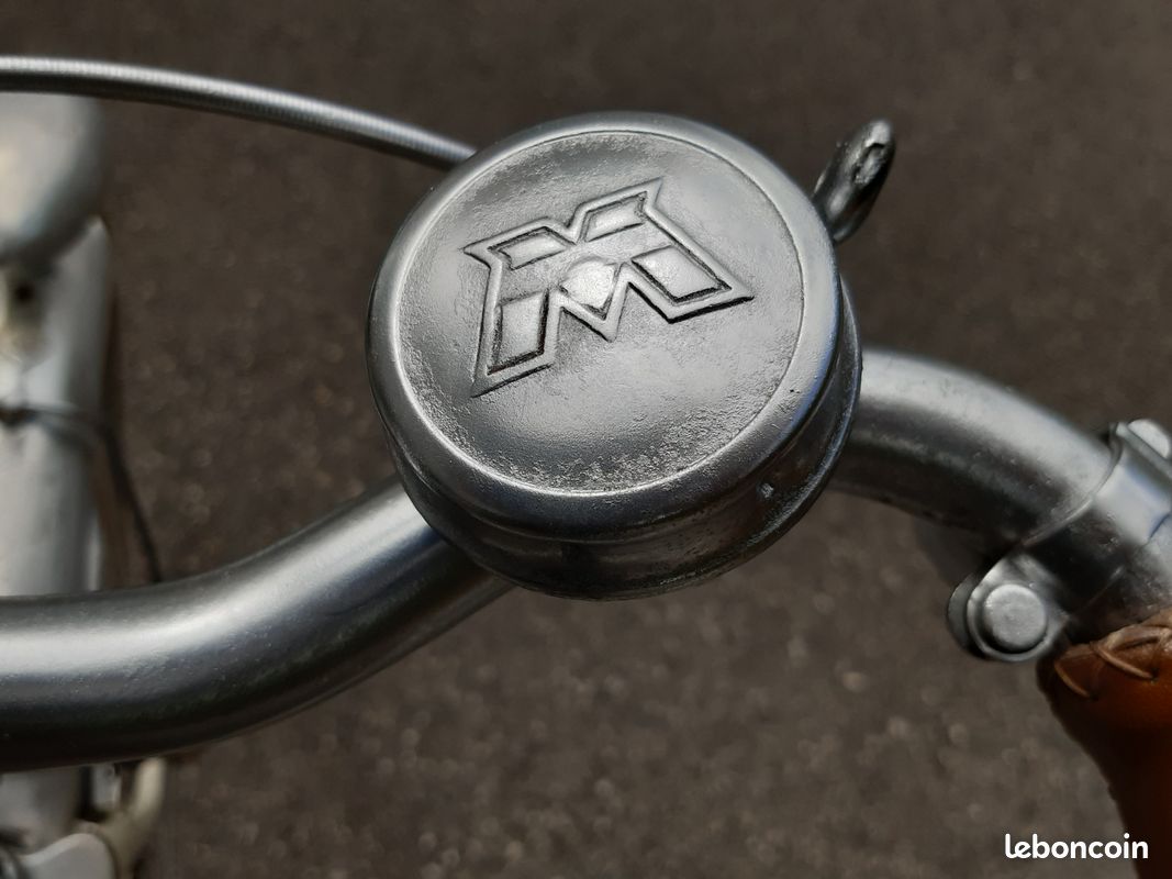 Véritable vélo "Vintage " MOTOBECANE années 1953 (image 6)