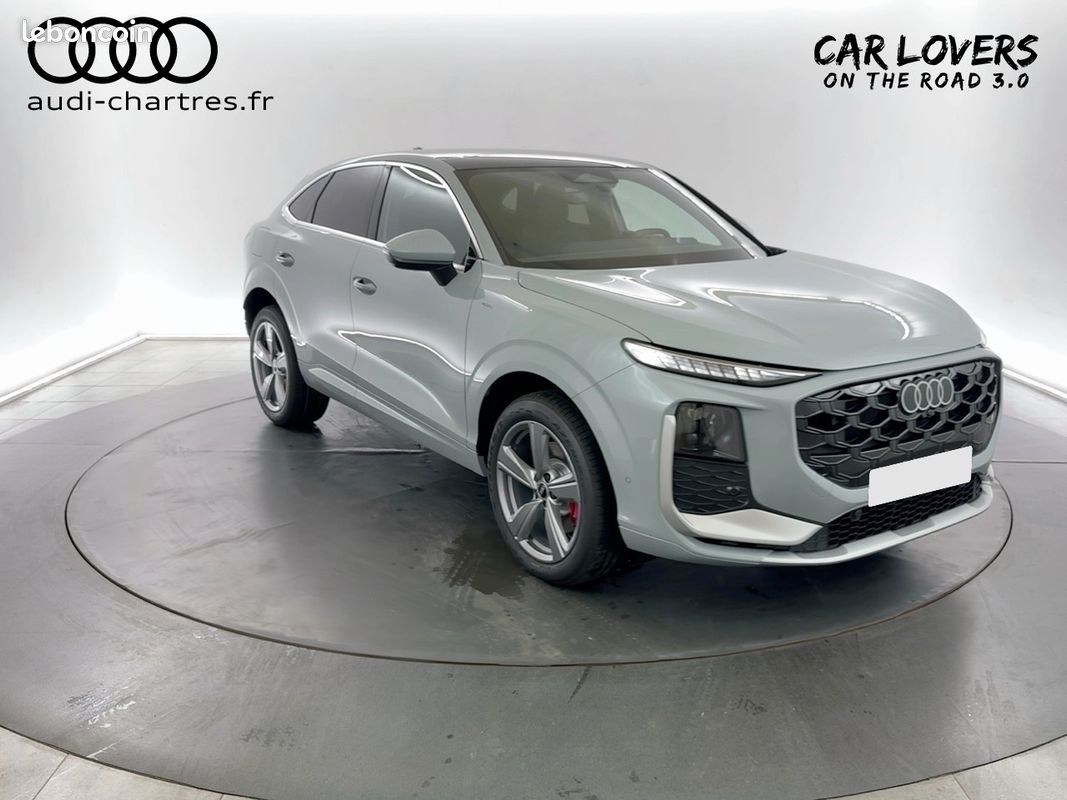 AUDI Q3 Sportback e-hybrid 272 ch S tronic 6 S line (image 5)