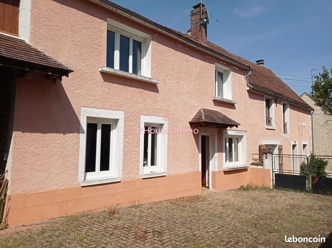 Maison 7 pièces 179 m² · à Vallan · 179 m² · 171 000 €