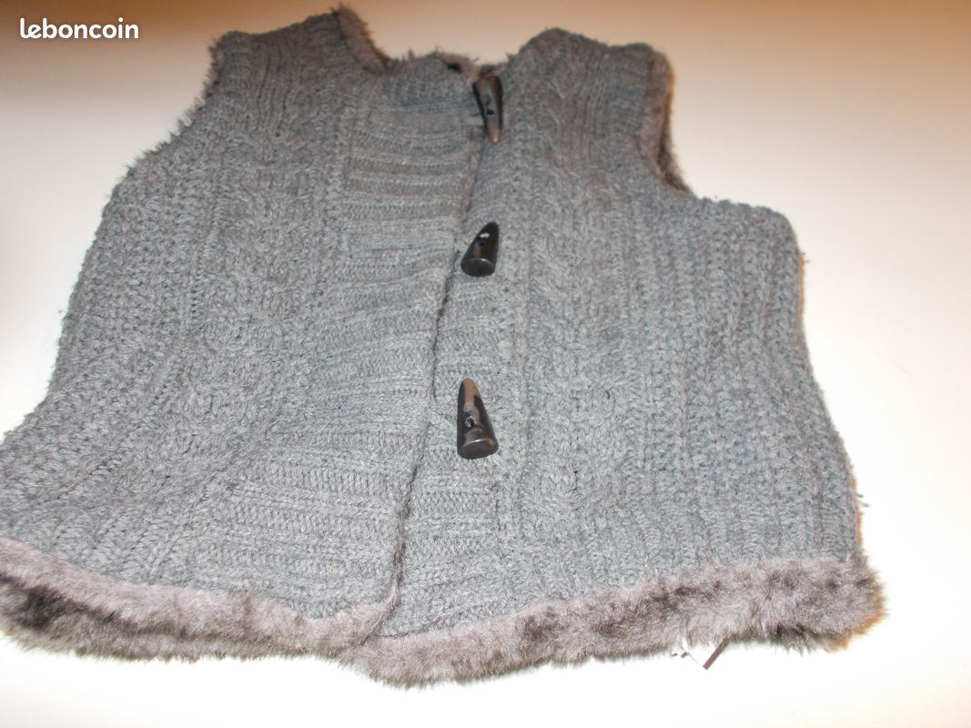 Veste sans manche ZARA en 8 ans neuve a 4 euro (image 1)