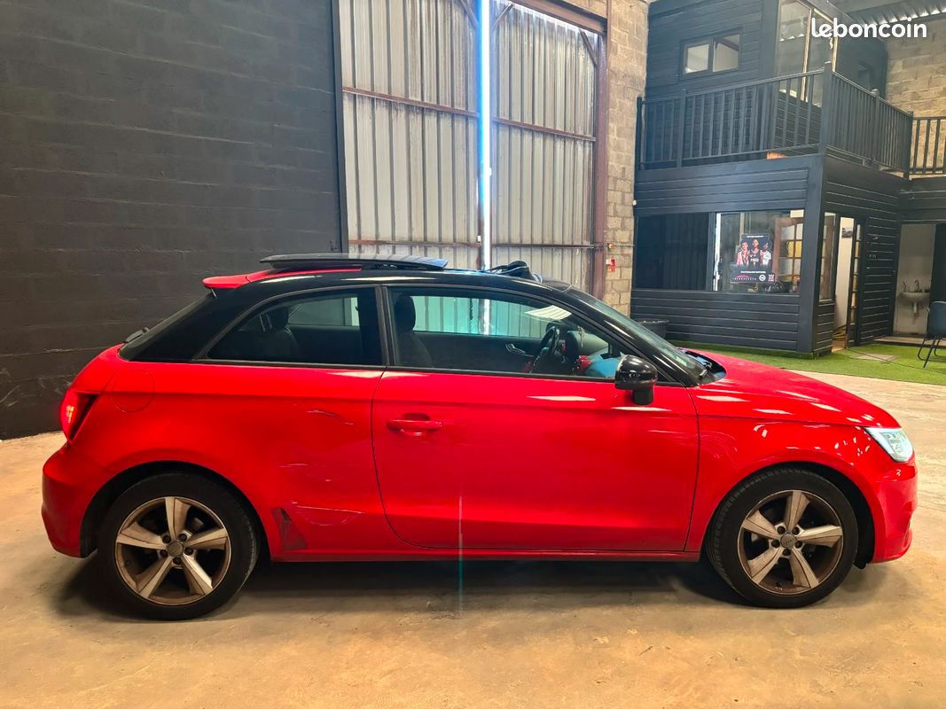 AUDI A1 A1 1.0 TFSI ultra 95 Ambiente * TOIT OUVRANT (image 6)