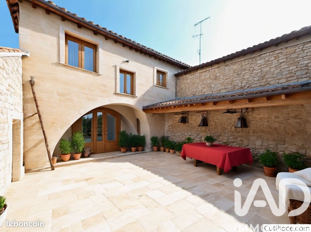 Maison 5 pièces 160 m² · à Jonquières-Saint-Vincent · 160 m² · 234 000 €