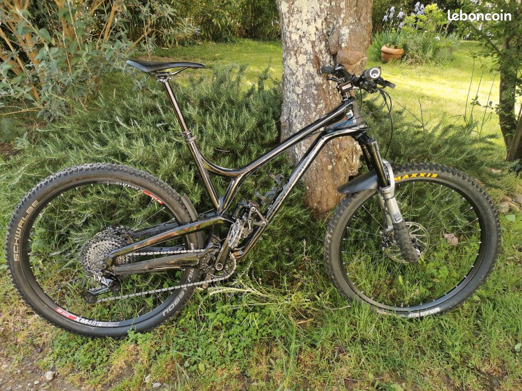 Evil Insurgent Evil The Offering Evil Offering Xl Insurgent V1