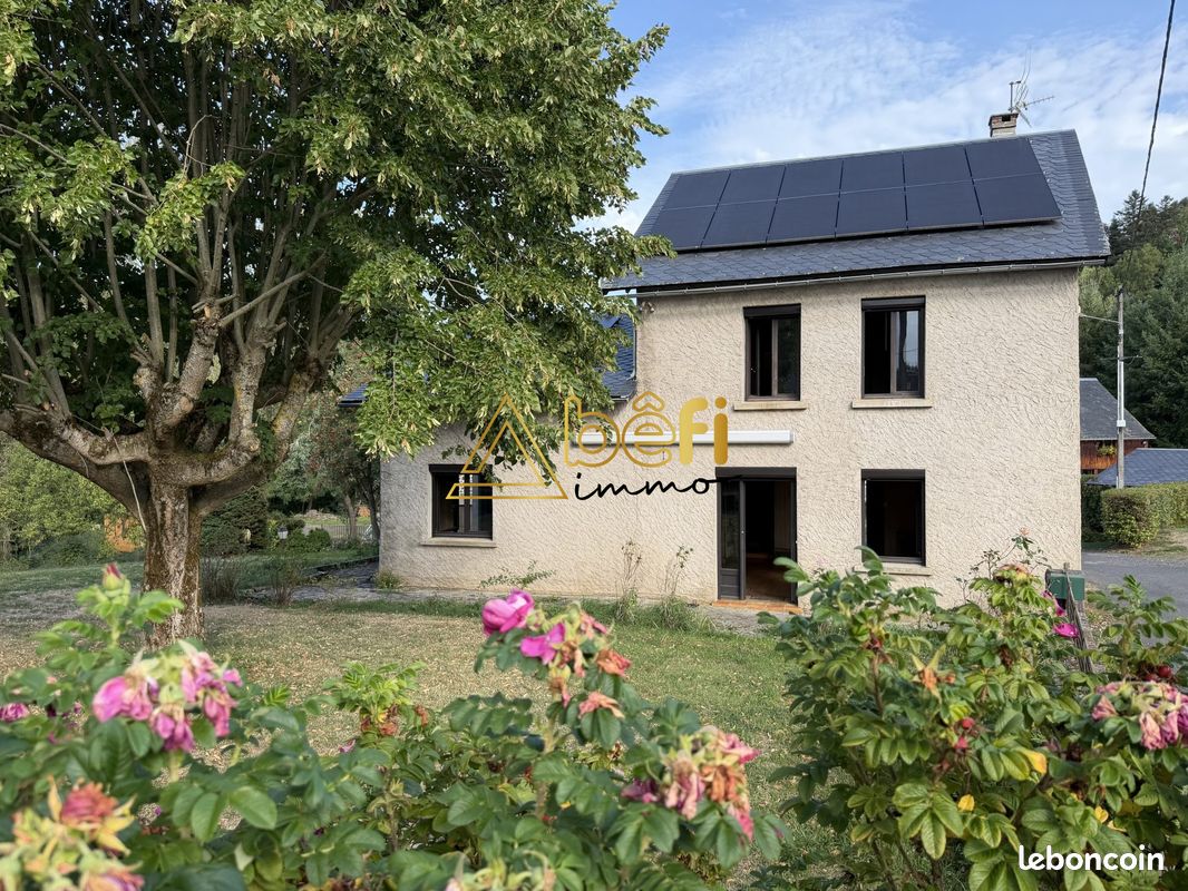 Maison 7 pièces 173 m² · à Olby · 173 m² · 219 000 €