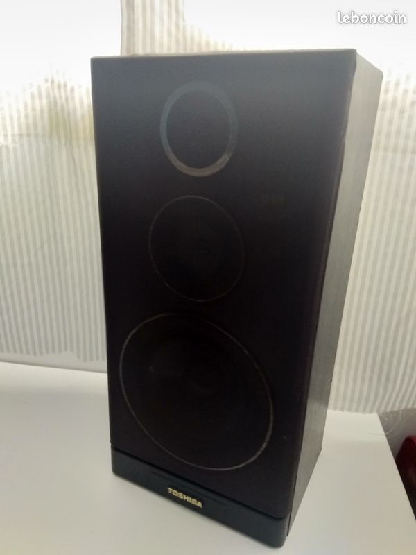 Paire D'enceintes Toshiba SS-V29 - Haut-pareurs Avant Filaires - Très Bon état