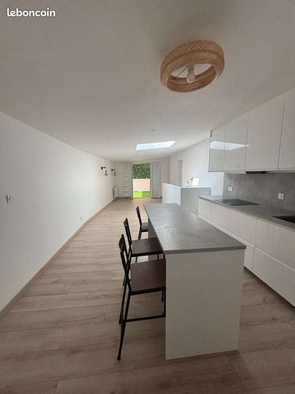 Appartement 4 pièces 89 m² · à Voiron · 89 m² · 850 €