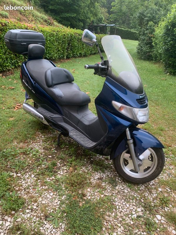 Scooter Burgman K2 Scooter Burgman 400 Motos