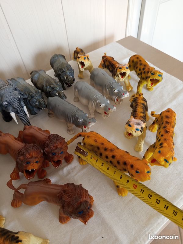 Grand nombre de petits animaux - Jeux & Jouets