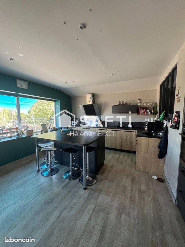 Maison 5 pièces 147 m² · à Chantonnay · 147 m² · 239 000 €
