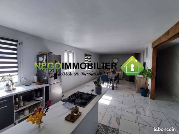 https://img.leboncoin.fr/api/v1/lbcpb1/images/12/c4/16/12c416d75ee2988f54789e53cab384db86f5a773.jpg?rule=ad-image