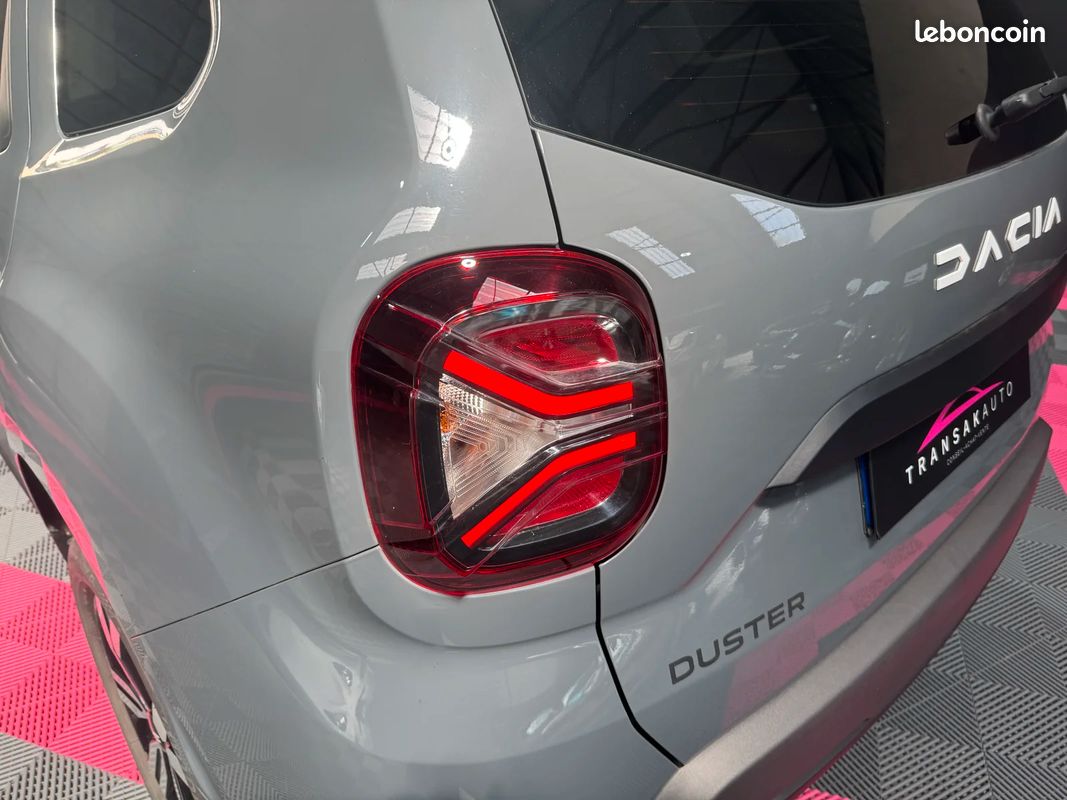 DACIA DUSTER 115cv 4x2-B Journey / CarPlay / Caméra 360° / Siège Chauffant / Roue de Secours (image 11)