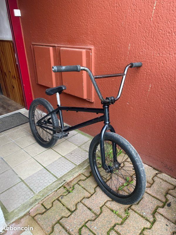 BMX freestyle noir – bon état Vélos