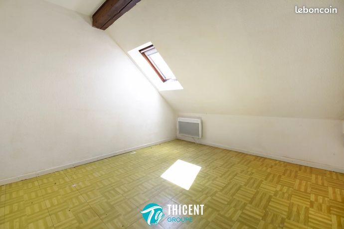 https://img.leboncoin.fr/api/v1/lbcpb1/images/12/c5/6b/12c56b91a82430100fe8b8dfaeb114065e031c93.jpg?rule=ad-image