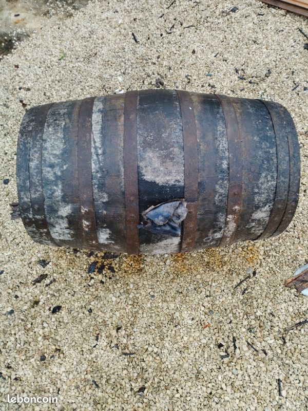 Barriques tonneaux différentes tailles (image 1)