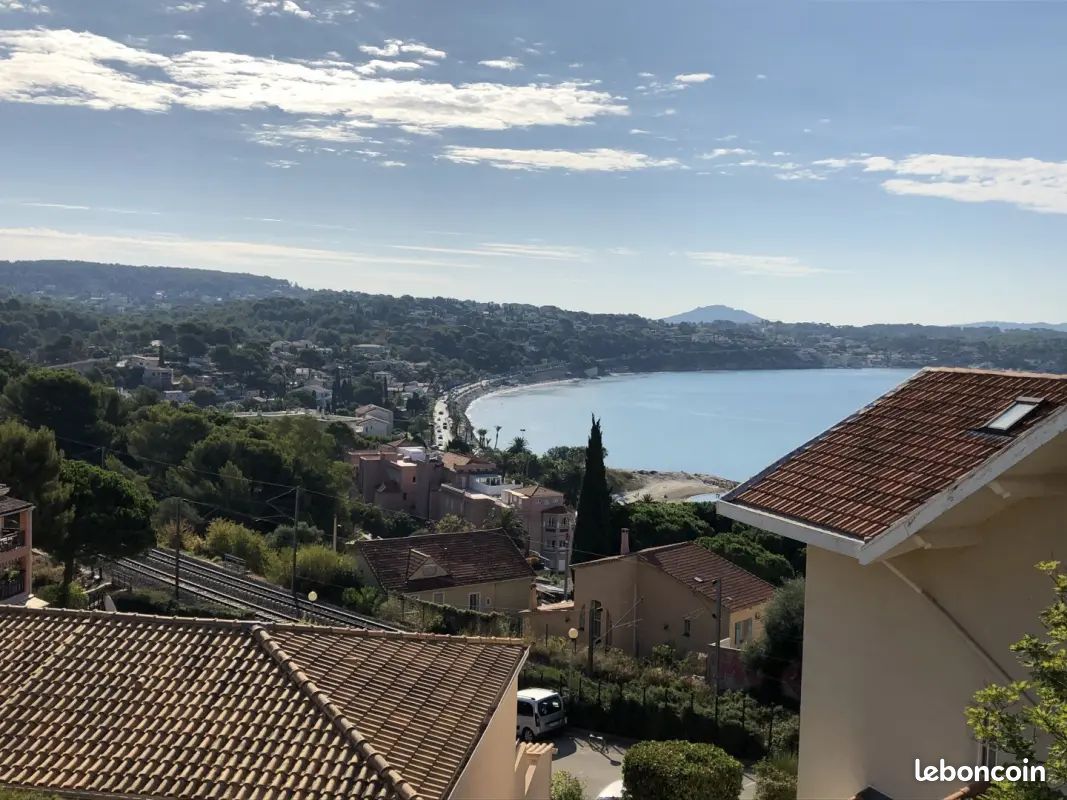 Appartement 1 pièce 25 m² · à Bandol · 25 m² · 650 €