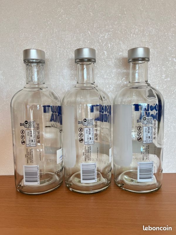 Lot 3 Bouteilles vides Sweden Vodka Absolut, bouchon solide à visser d'origine - Mariage, Banquet, Bar, Soirée privée, Décoration, Vitrine; Carafe & Pichet Restaurant; Photophore (image 5)