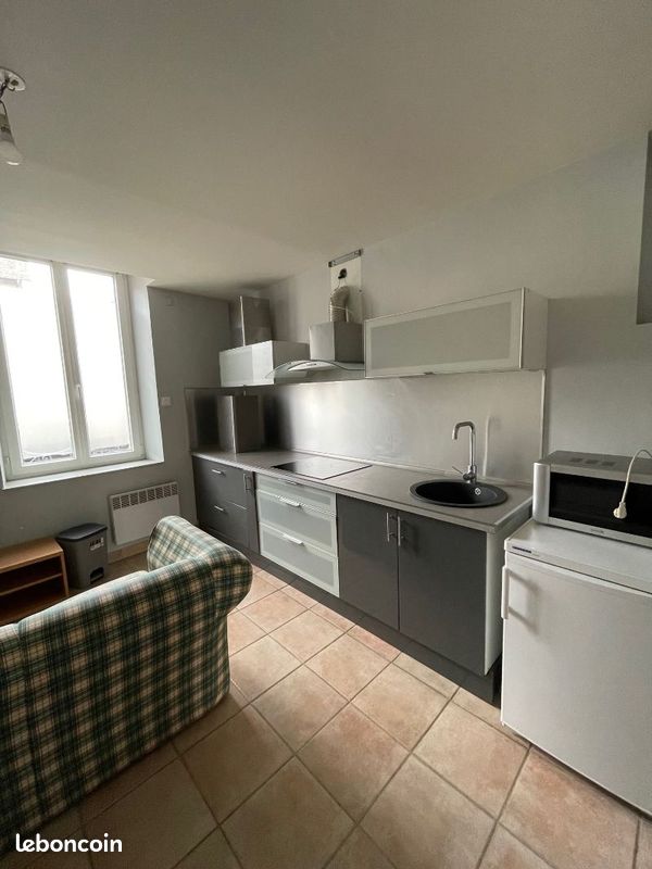 Appartement 3 pièces 27 m² · à Fougères · 27 m² · 425 €/mois