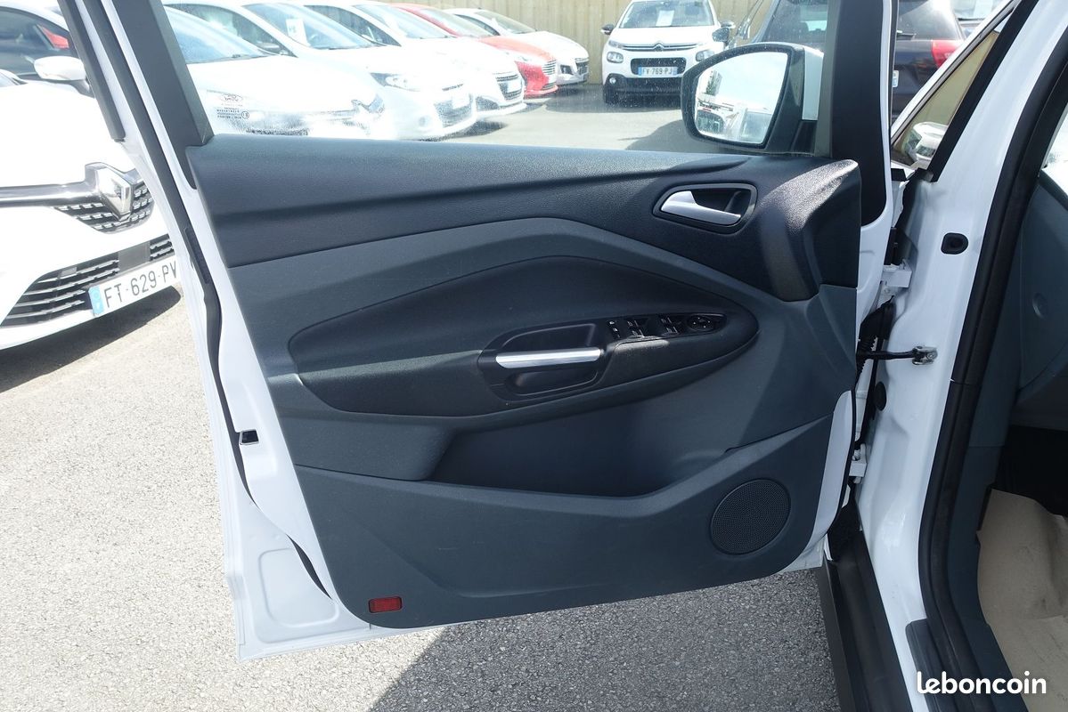 Ford C-MAX 1.6 TDCI 115CH FAP TITANIUM X (image 10)