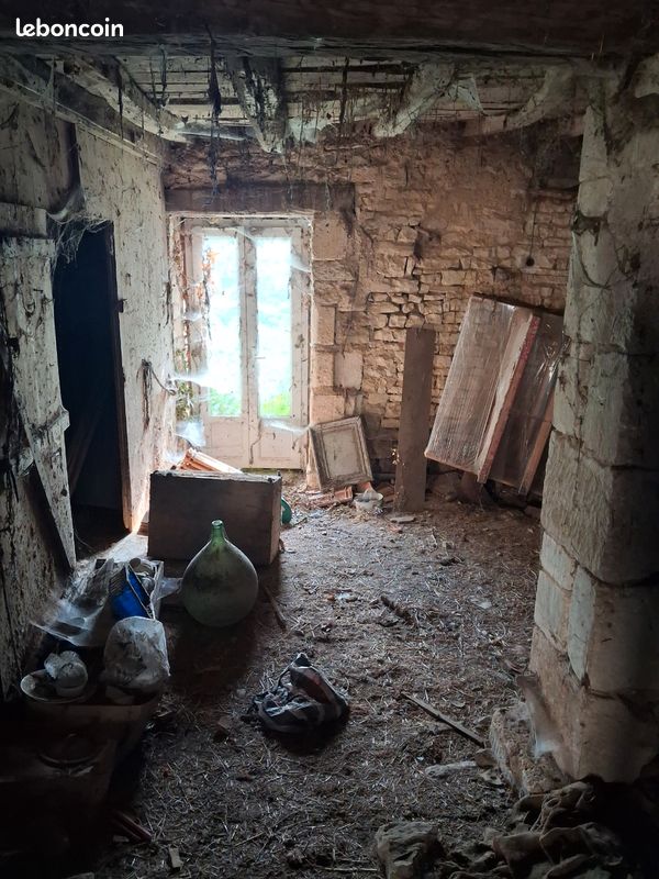 Maison grange · à Brie · 35 000 €