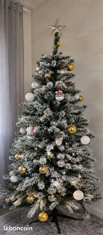 Sapin de Noël effet enneigé + décorations – env. 1,50 m (image 1)