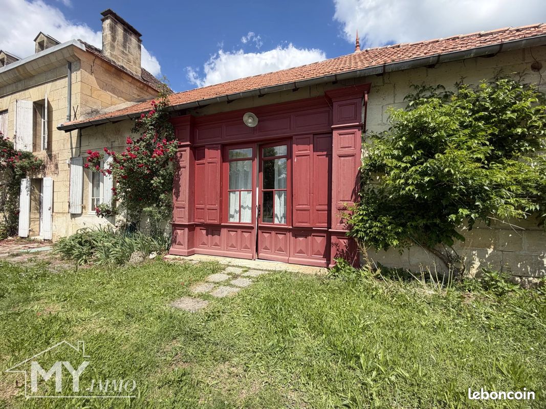 Maison 7 pièces 180 m² · à Montcaret · 180 m² · 235 000 €