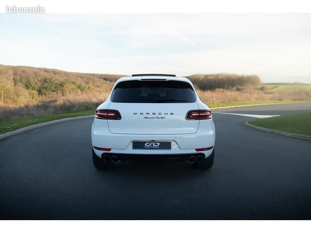 PORSCHE MACAN Turbo Pack Performance 440ch 3.6i V6 - 440 - BV PDK TYPE 95B (image 4)