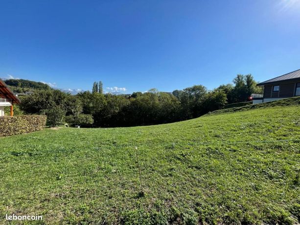 Terrain 2038 m² Saint-Cassin
