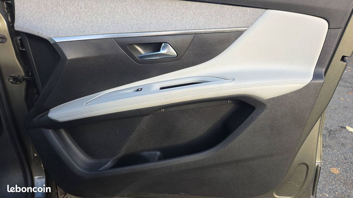 Peugeot 5008 II 1.5 BlueHDi 130 EAT8 Allure Business (image 23)