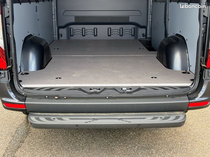 Mercedes Sprinter 317 CDI 37S 12m3 BVA 170ch PRO 49900HT (image 28)