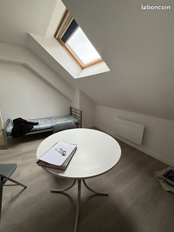 Studio 1 pièce 14 m²