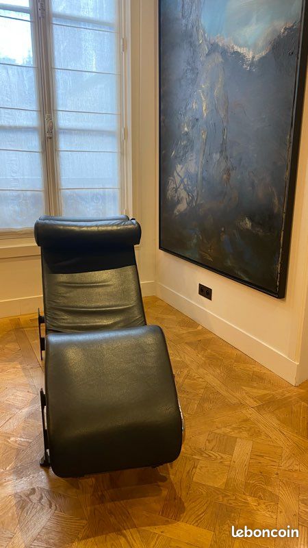 Chaise longue iconique au design intemporel, inspirée du célebre modèle LC4 de Le Corbusier, Pierre Jeanneret et Charlotte Perriand (image 1)