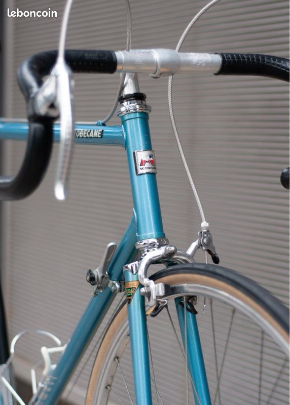 Pompe à Vélo Vintage Motobecane - Occasion, Pour Vélo De Route Ou Touring - A Réviser (joint à Changer)
