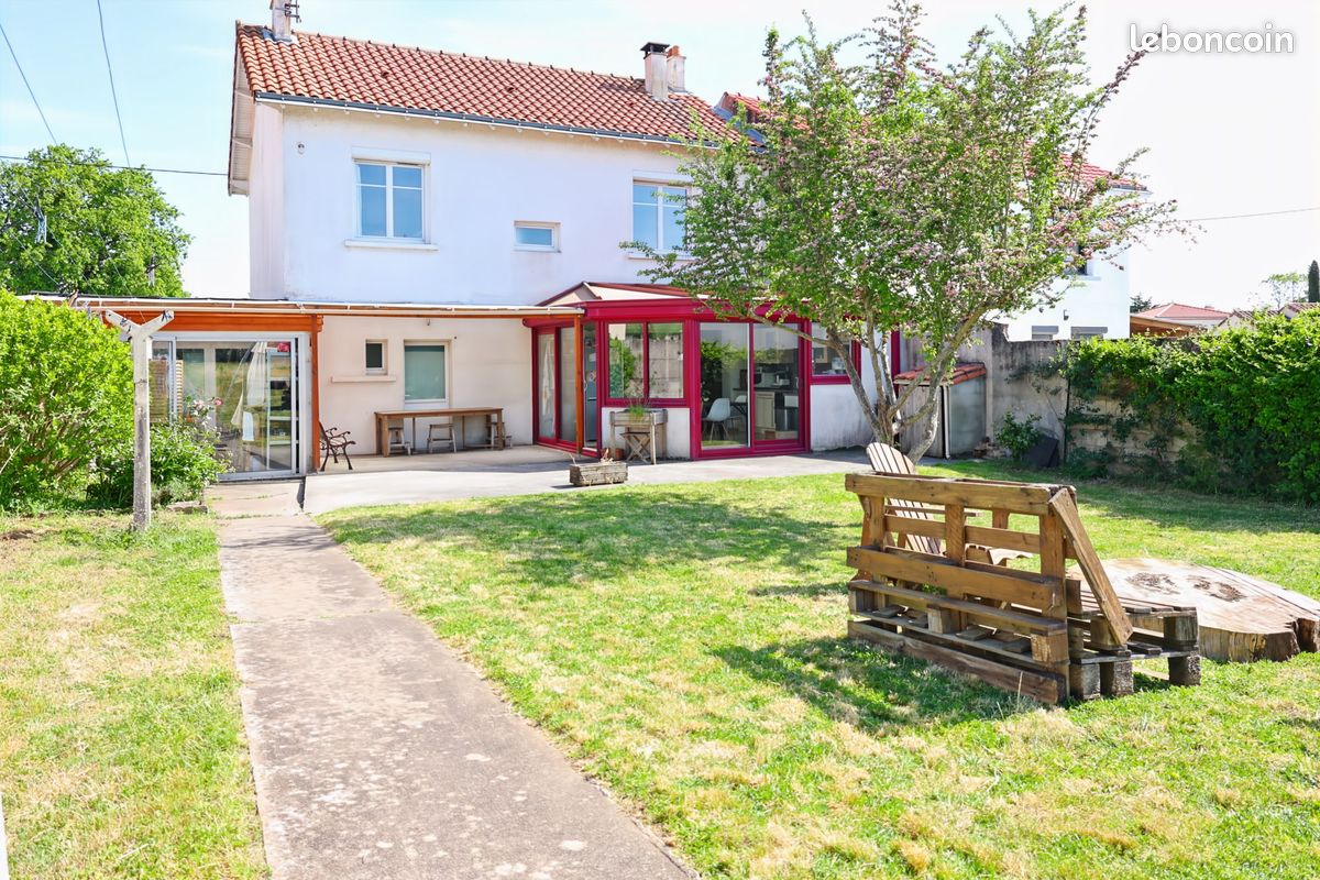 Maison 8 pièces 154 m² · à Clisson · 154 m² · 399 000 €
