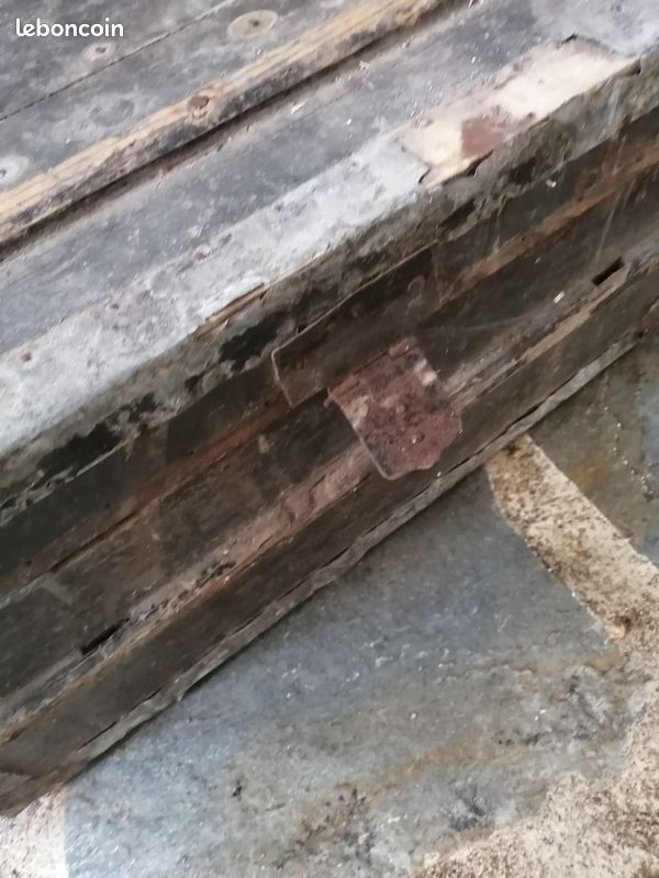 Petite malle ancienne bois et fer (image 3)