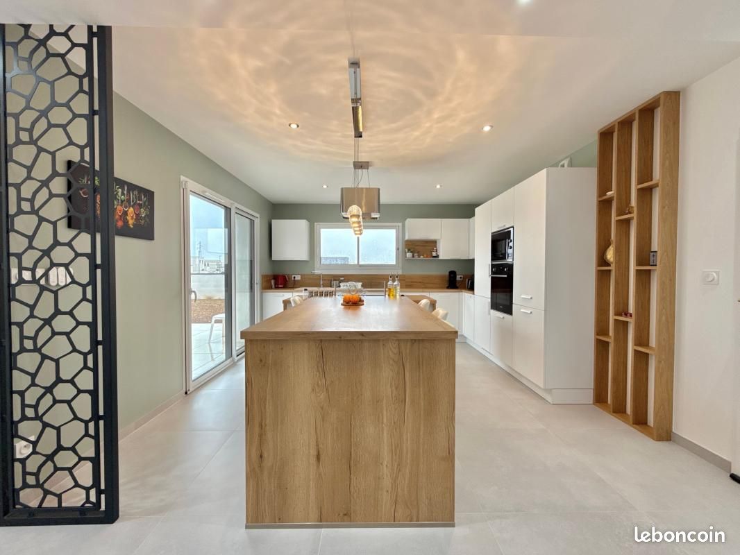 Maison 5 pièces 149 m² · à Perrigny-lès-Dijon · 149 m² · 493 000 €