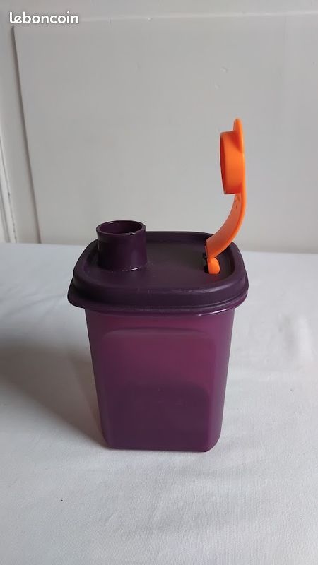TUPPERWARE Neuf - Shaker violet 250ml (image 2)