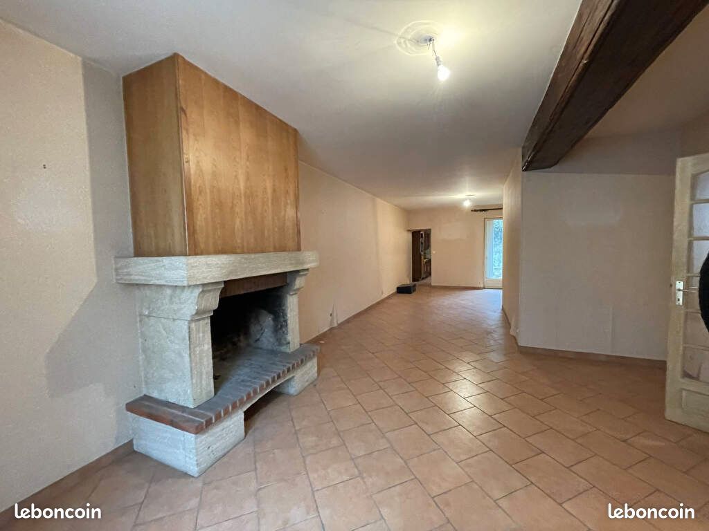 Maison 6 pièces 130 m² · à Fréteval · 130 m² · 49 000 €
