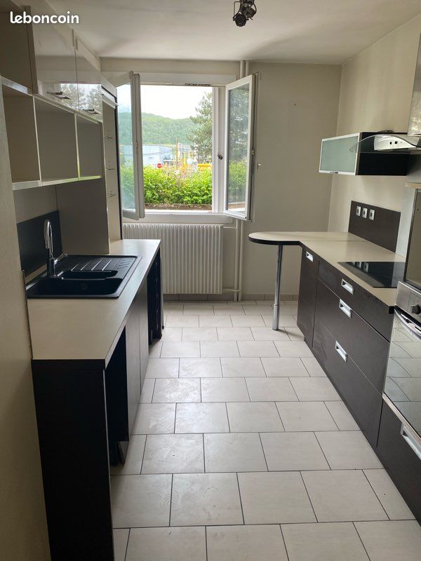 Appartement 3 pièces 64 m² · au Pont-de-Claix · 64 m² · 110 000 €